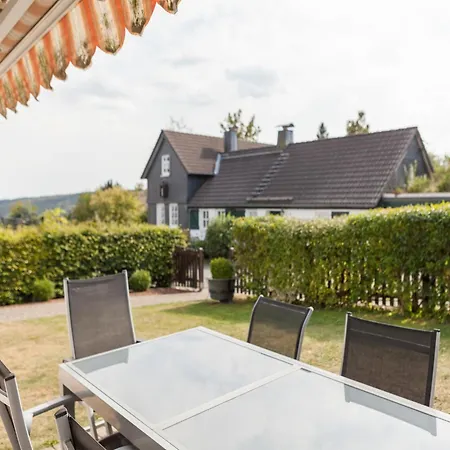 Dom wakacyjny Entspannender Rueckzugsort In Langewiese Winterberg